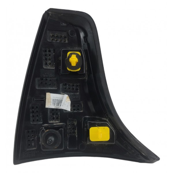 Acabamento Traseiro Lateral Le Onix Hatch 2020 2024 Original