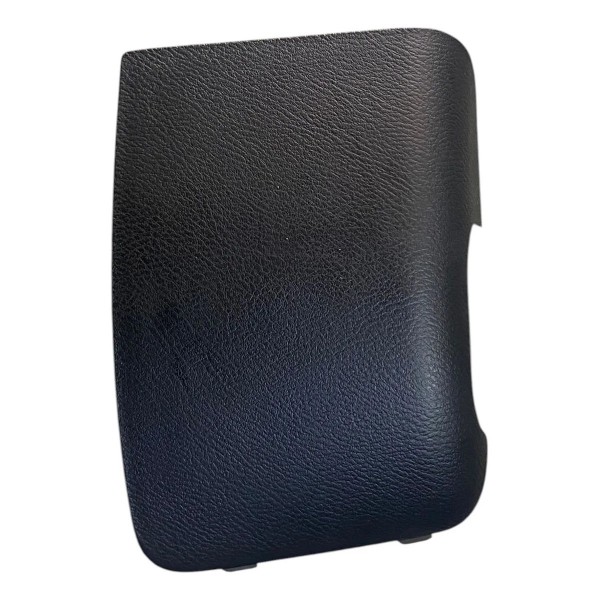 Tampa Moldura Traseira Esquerda Kicks 1.6 2024