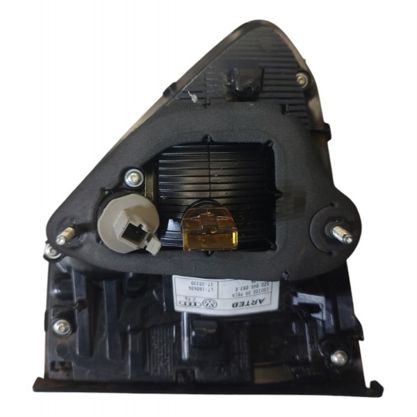 Lanterna Tampa De Mala Le Volkswagen Fox 2015 2020 Original