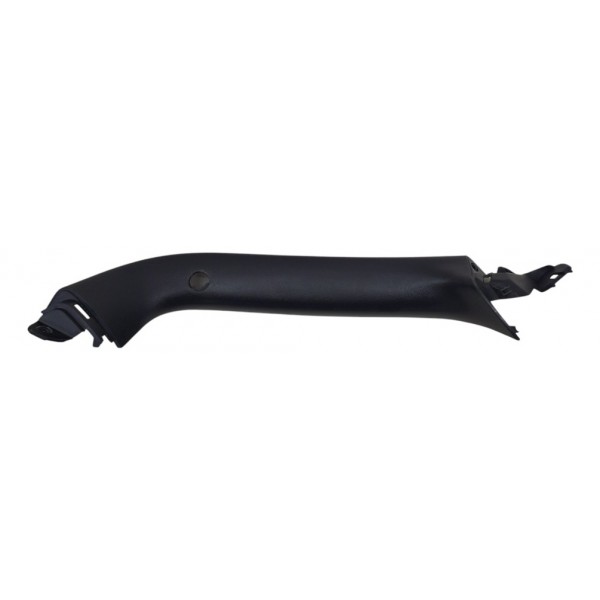 Moldura Tampa Traseira Le Hyundai I30 2008 2012 Com Detalhe