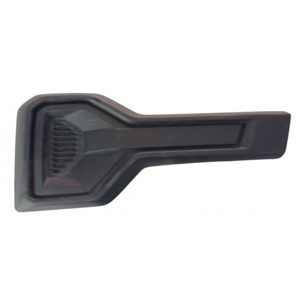 Moldura Milha Lado Direito Renault Oroch 2021 2024