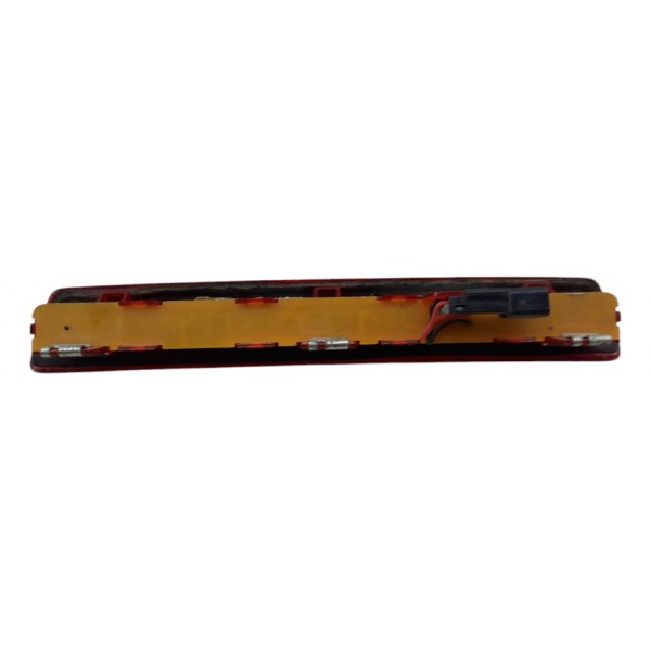 Luz De Freio Tampa Tras Chevrolet Onix 2012 2018 Gm Original