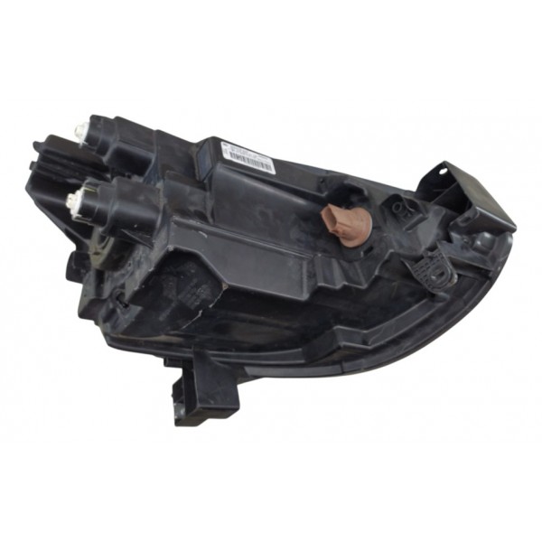 Farol Dianteiro Lenissan Versa 2015 2021 C Detalhe