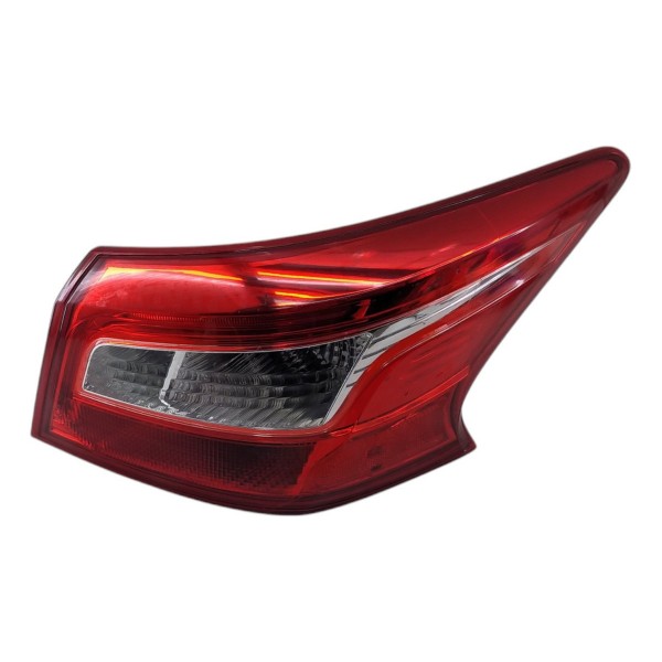 Lanterna Tras Nissan Sentra Ld 2017 2020 C Detalhe