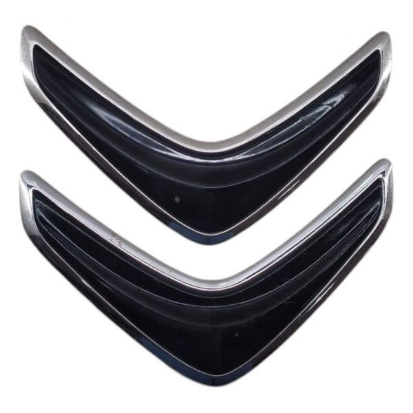 Emblema Tampa Tras Citroen C4 Cactus 2022 C Detalhe
