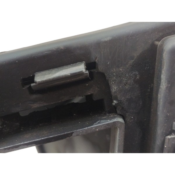 Grade Diant Parachoque Renault Sandero 2008 2014 C Detalhes