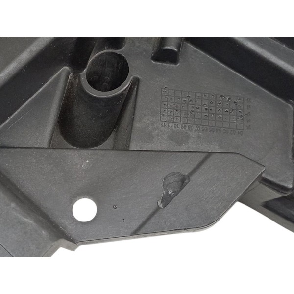 Farol Dianteiro Esquerdo Fiat Toro 2016 2023 Detalhe