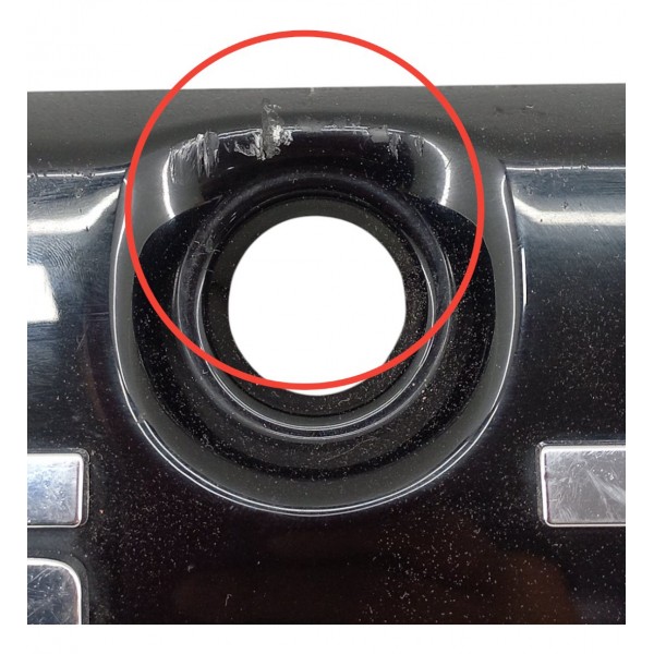 Friso Tampa Traseira Renault Duster 2013 2022 Detalhe
