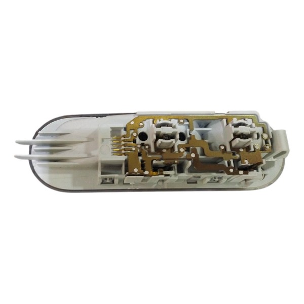 Luz Teto Cortesia Renault Sandero 2015 2019 (usado)