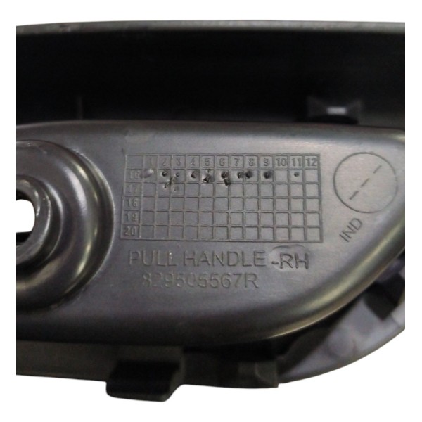 Puxador Porta Tras Renault Kwid Ld 2018 2023 (usado)