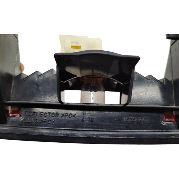 Break Light Renault Kwid 2017 2022 (usado)