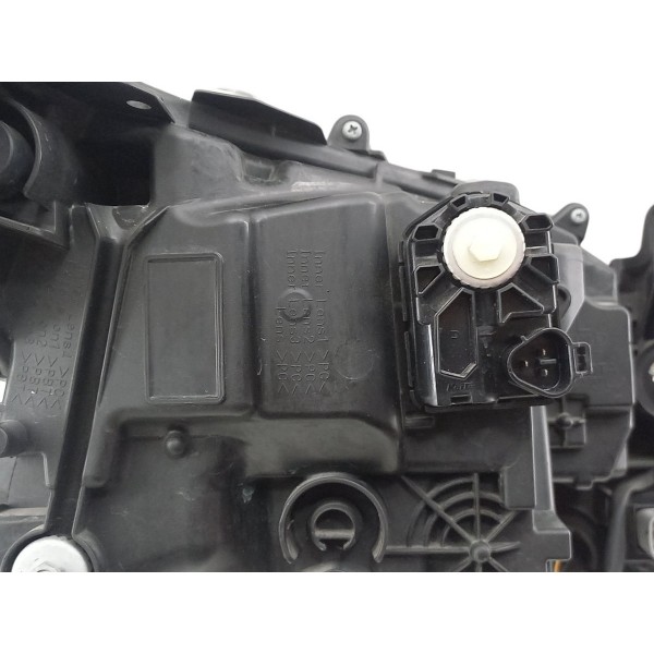Farol Diant Esquerdo Toyota Corolla 2019 2022 Usado Detalhe