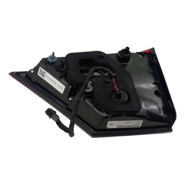 Lanterna Tampa Tras Le Led Spin 2025 Original Detalhe