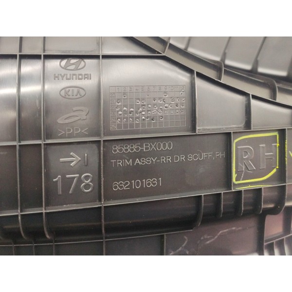 Soleira Traseira Hyundai Creta Ld 2020 2024 (usado)