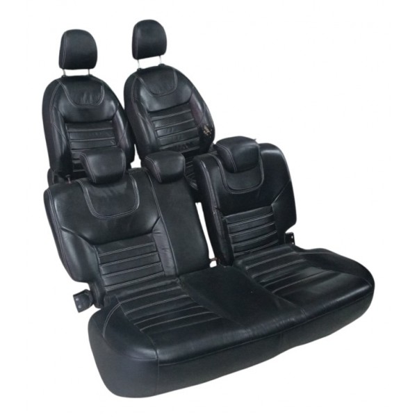 Jogo Bancos Em Couro Nissan Kicks 2017 2021 Original Detalhe
