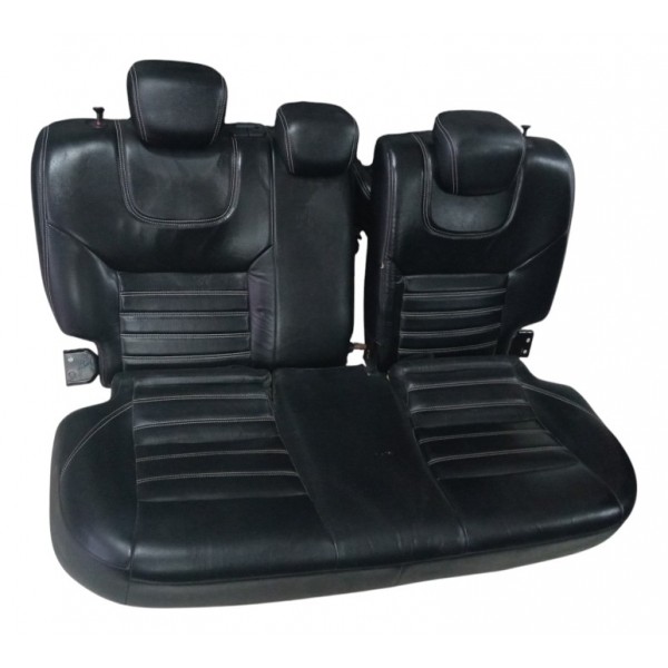 Jogo Bancos Em Couro Nissan Kicks 2017 2021 Original Detalhe