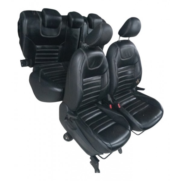 Jogo Bancos Em Couro Nissan Kicks 2017 2021 Original Detalhe
