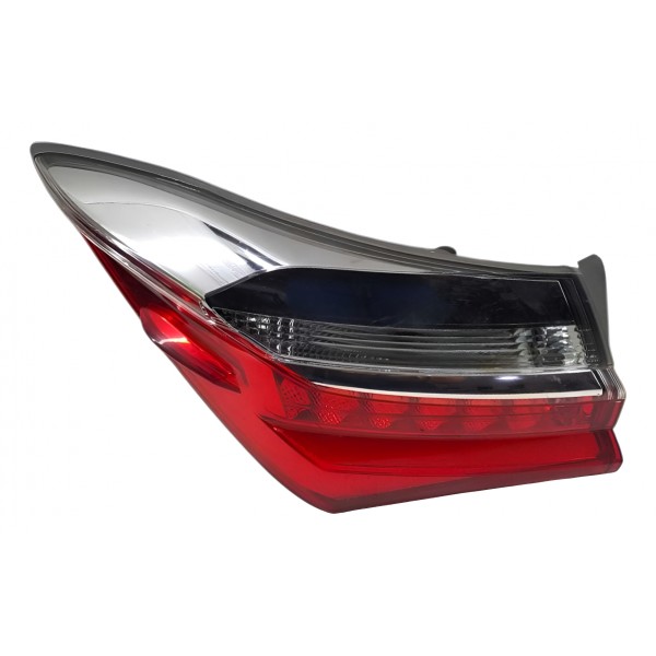 Lanterna Traseira Toyota Corolla Le 2017 2019 C Detalhe  Direito/passageiro Verde-escuro