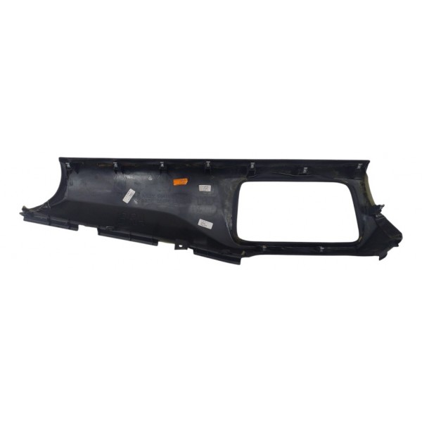 Moldura Console Painel Multimídia Nissan Kicks 2018 2023