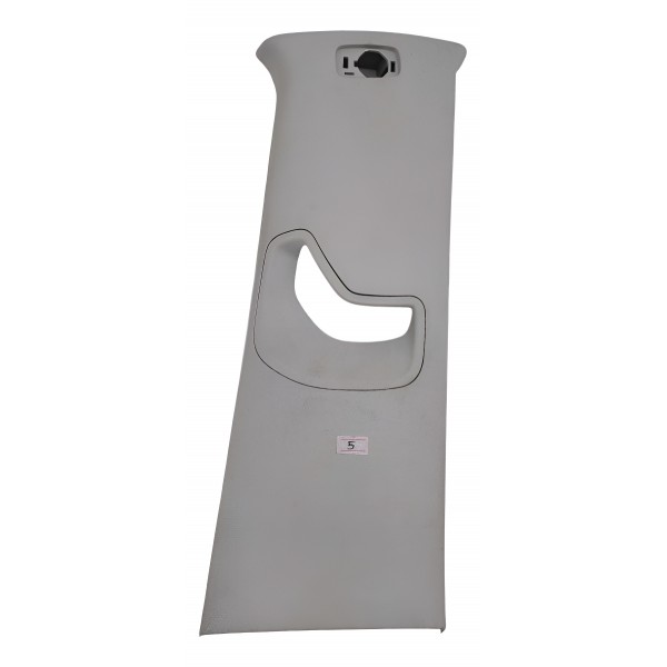 Moldura Cinto De Segurança Tracker Direito 2022 - Bege